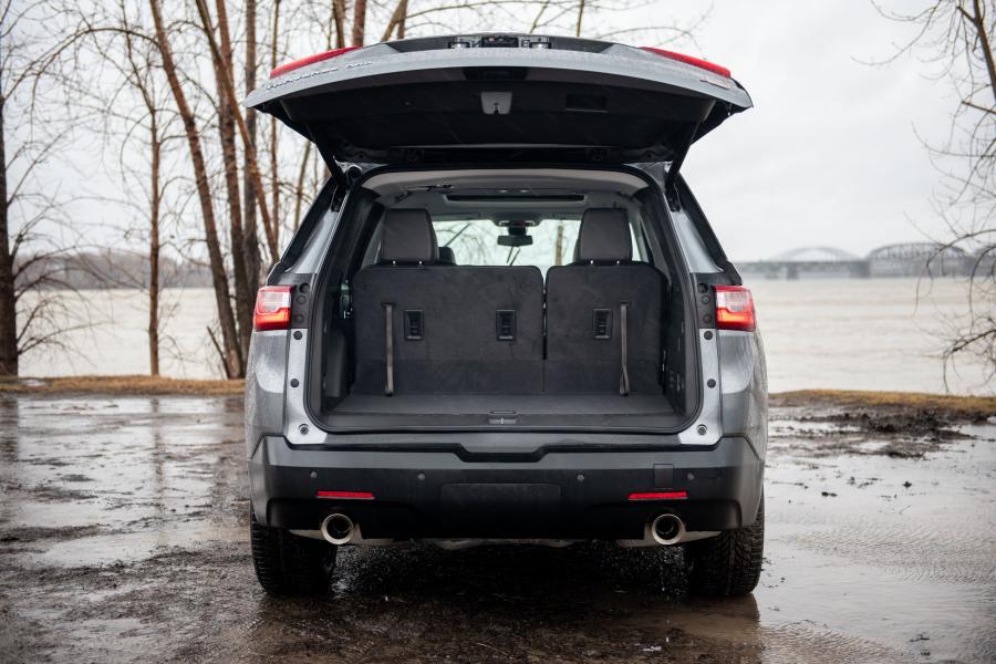 Багажник Chevrolet Traverse RS 2018 года  (фото 14 из 18)